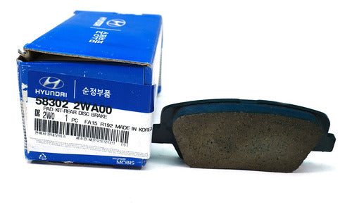 Juego Pastilla Freno Trasero Hyundai Santa Fe Kia Sorento 2013 a 2018 Original 583022Wa00