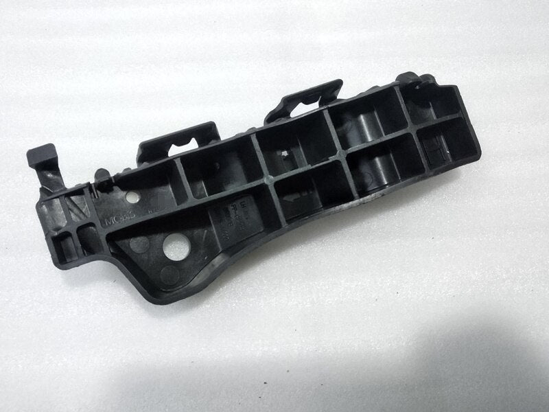 Guia Parachoque Delantero Derecho 13-15 (O) 865142W000 Hyundai New Santa Fe