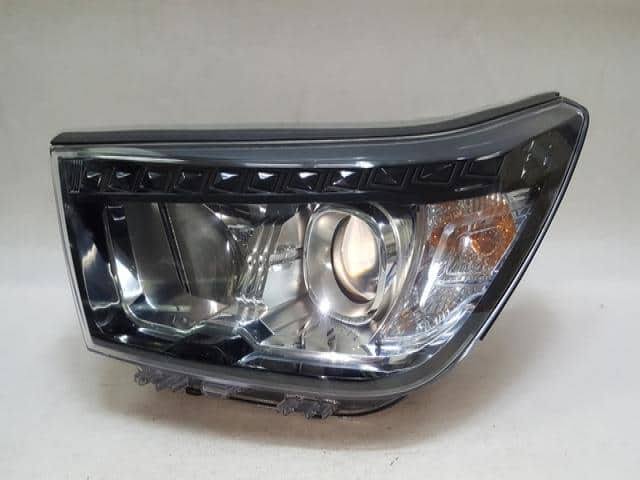 Optico Izquierdo Ssangyong Tivoli 2013 a 2019 Original 8310135000