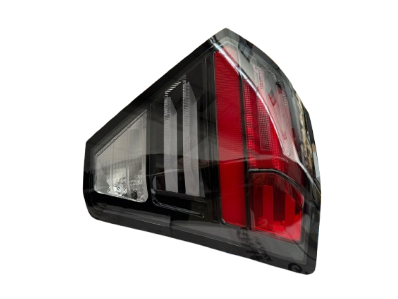 Foco Parachoque Trasero Derecho Hyundai Kona 2024 a 2026 Original 92405BE100