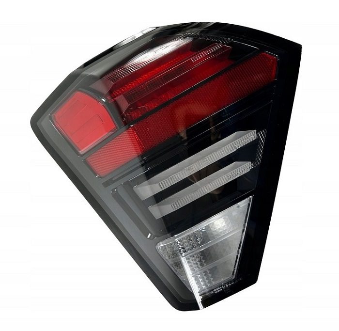 Foco Parachoque Trasero Izquierdo Hyundai Kona 2024 a 2026 Original 92405BE100