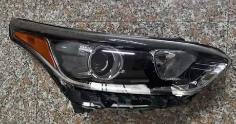 Optico Izquierdo Kia Cerato 19-> (A) 92101M6000A