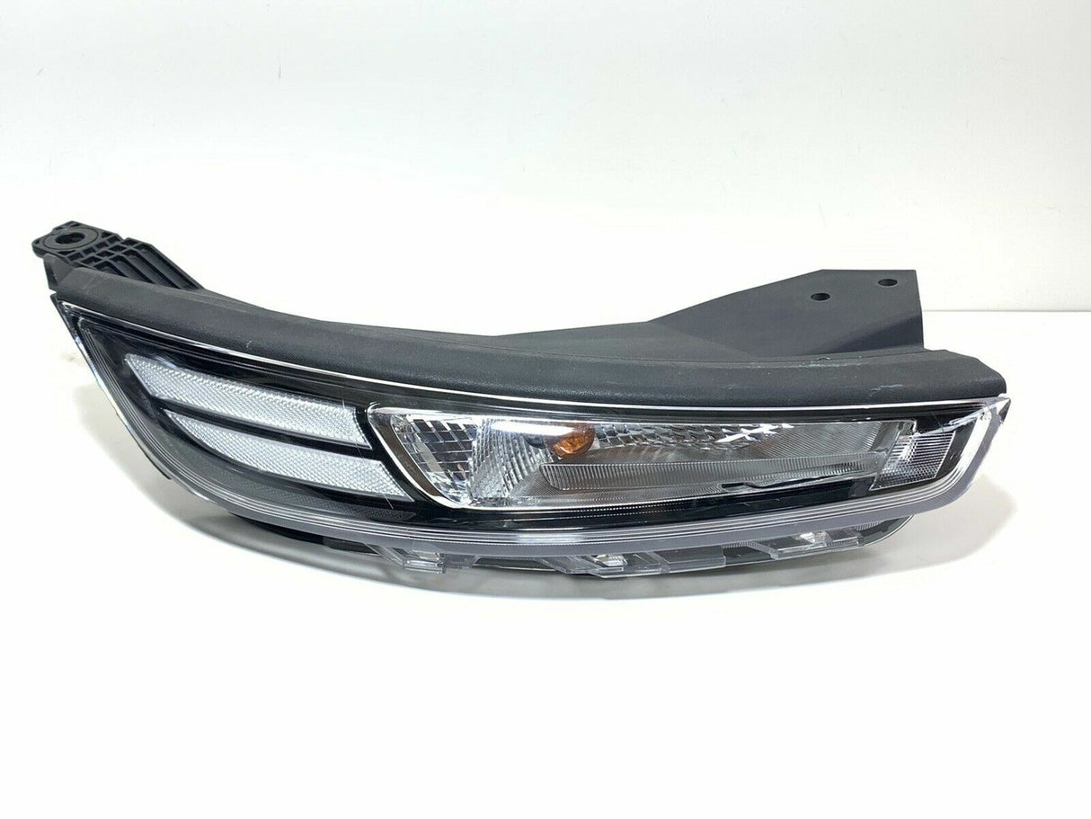 Foco Superior Derecho Hyundai Venue 19-> (O)92208K2000